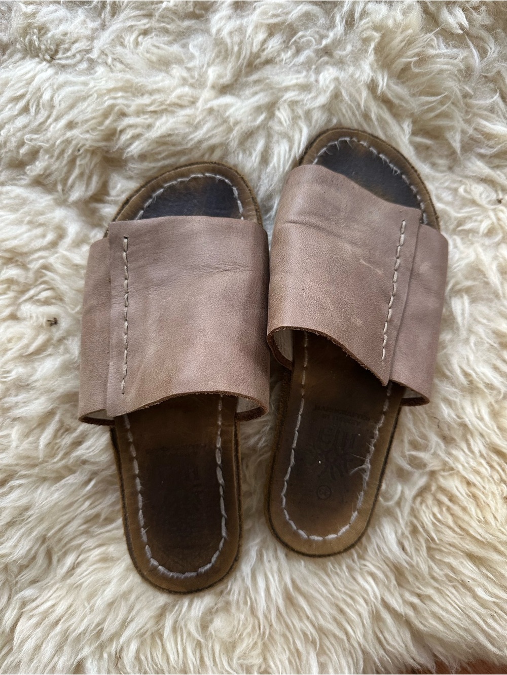 Women's Slide Sandals in Taupe Leather